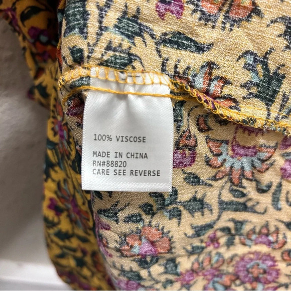 Cynthia Rowley Smocked Neckline Keyhole Back Sleeveless Top Mustard Floral NWT - Picture 5 of 6